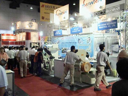 泰国塑料再生造粒机组展